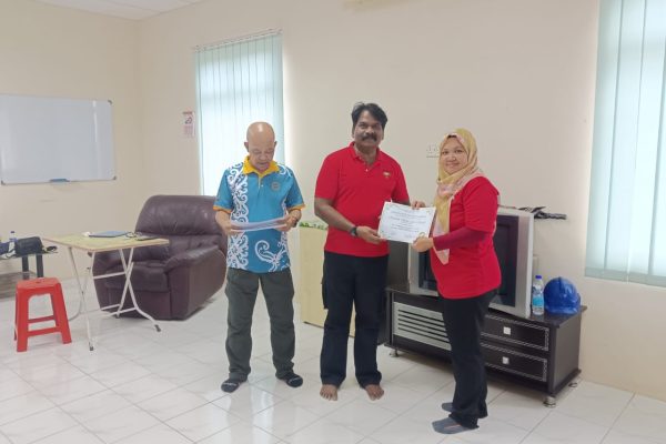 Basic Occupational First Aid Course hands-on CPR training AED demonstration during First Aid Course Malaysia Workplace safety first aid wound care session