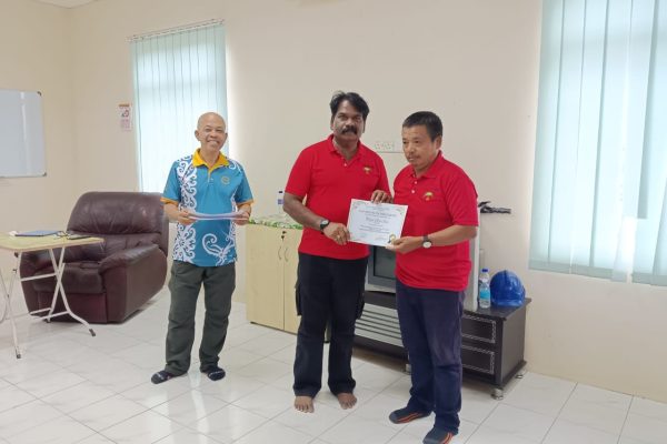 Basic Occupational First Aid Course hands-on CPR training AED demonstration during First Aid Course Malaysia Workplace safety first aid wound care session