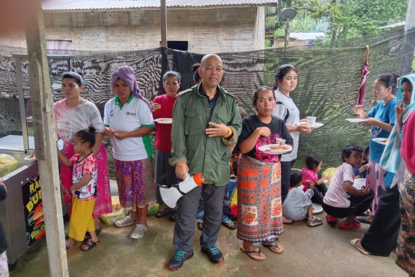 filter: 0; jpegRotation: 0; fileterIntensity: 0.000000; filterMask: 0; module:1facing:0; 
hw-remosaic: 0; 
touch: (-1.0, -1.0); 
modeInfo: ; 
sceneMode: Hdr; 
cct_value: 0; 
AI_Scene: (-1, -1); 
aec_lux: 67.0; 
hist255: 0.0; 
hist252~255: 0.0; 
hist0~15: 0.0;